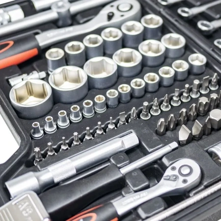 Набор инструмента, 82 предмета, AVS